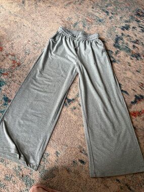HALARA Wide-Leg Lounge Joggers - Gray